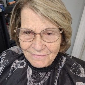 Meet your Posher, Jacqueline